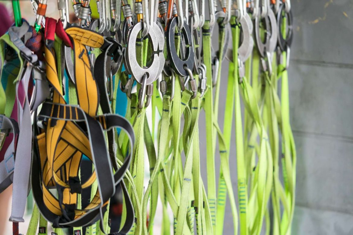 Personal protective equipment: Safety lanyards